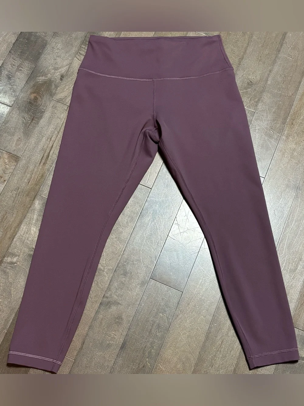 Lululemon Wunder Train High Rise Tight 25” Leggings Size 12 Purple Plum LN